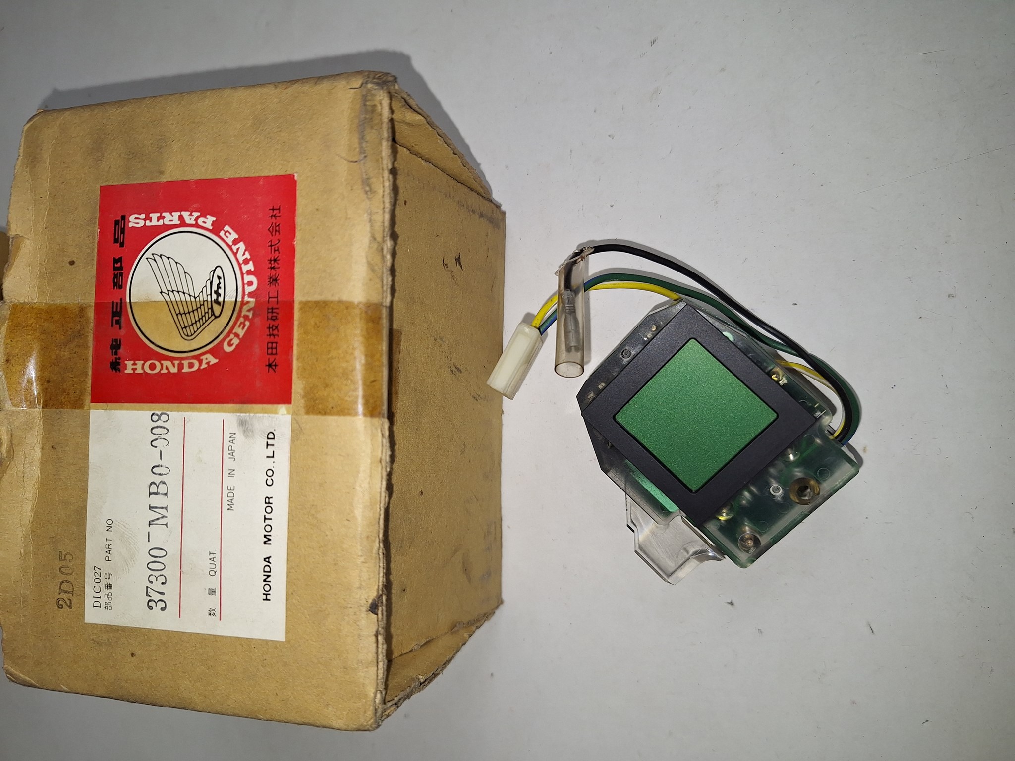 Bild von METER,FUEL & TEMP  37300-MB0-008